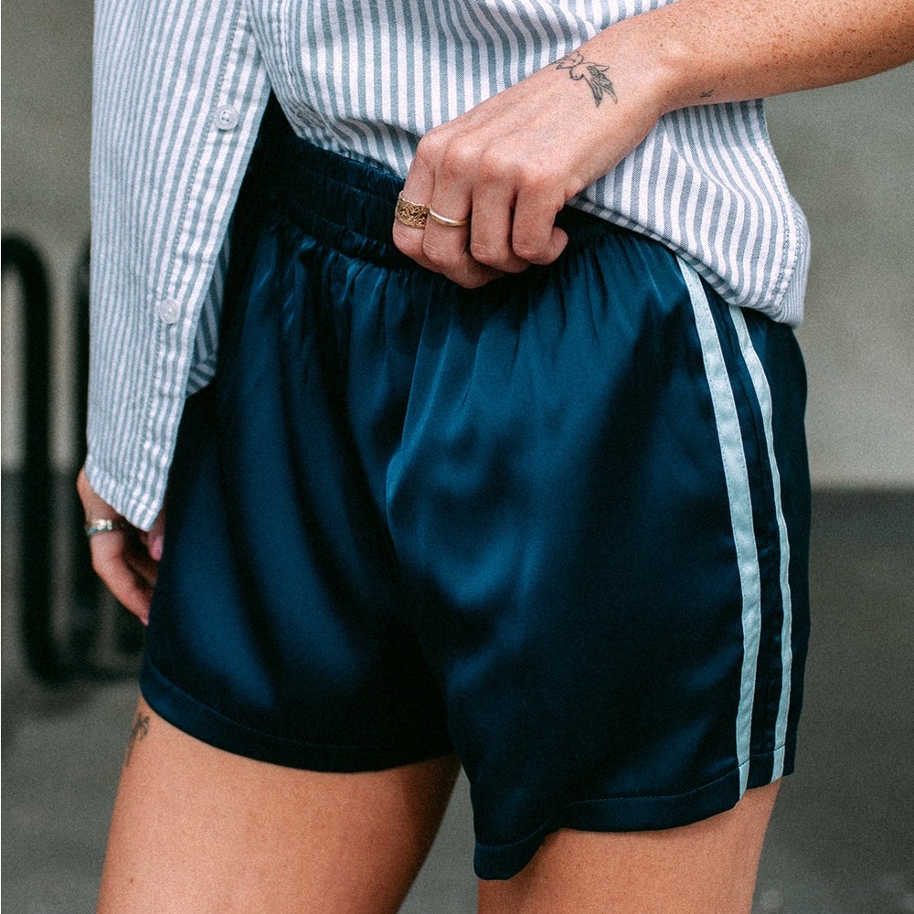 HARLOW SPICE SHORT - NAVY